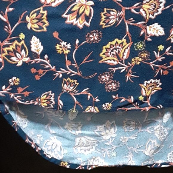 NWT Hinge floral top - Picture 7 of 7